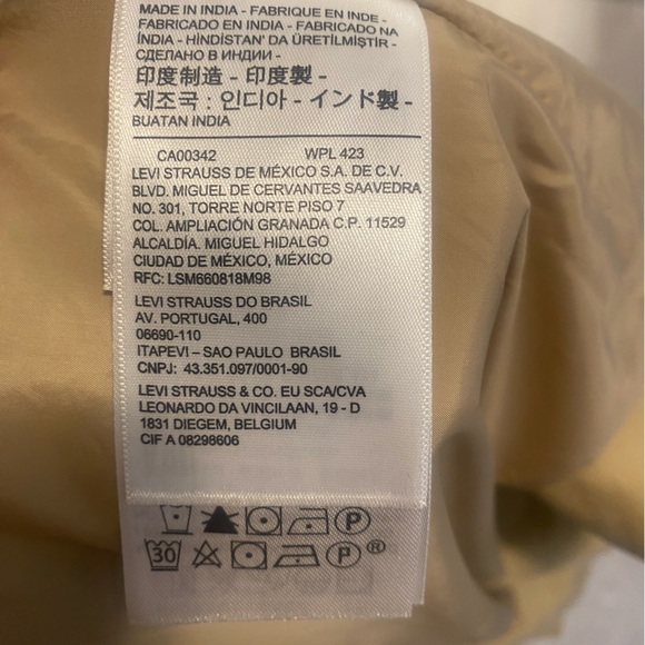 Levi’s Oversized Trench Coat BNWT (Size L) - Picture 3 of 5